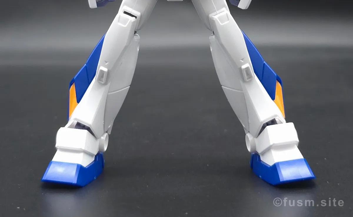 HGUC ガンダム NT-1[アレックス] レビュー 脚部ディテール 可動域 02