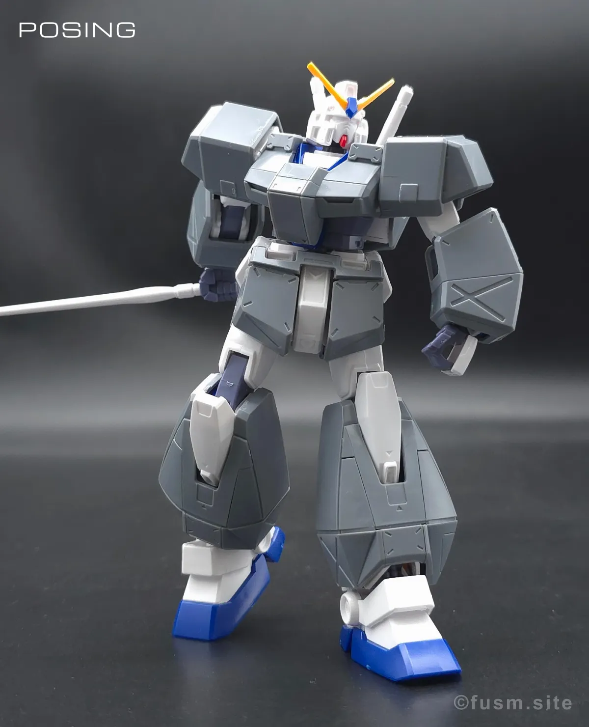 HGUC ガンダム NT-1[アレックス] レビュー ポージング 01