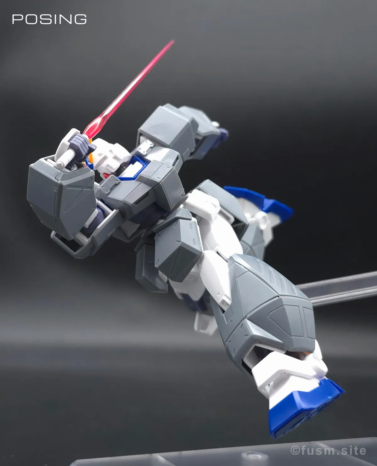 HGUC ガンダム NT-1[アレックス] レビュー ポージング 04