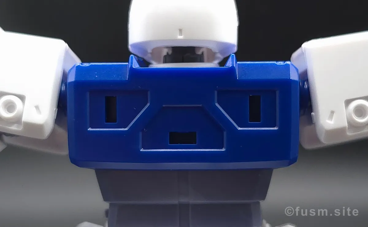 HGUC ガンダム NT-1[アレックス] レビュー 胴体ディテール 04