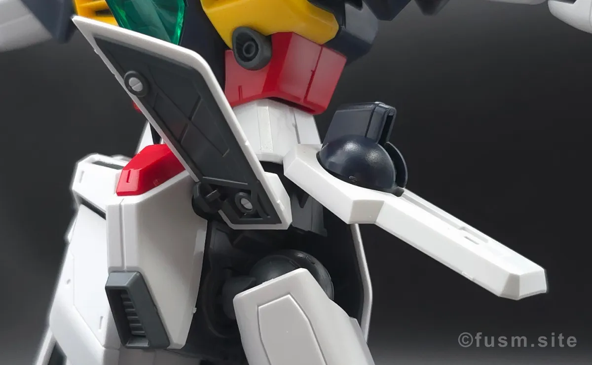 MG ガンダムダブルエックス レビュー 胴体ディテール 可動域 02