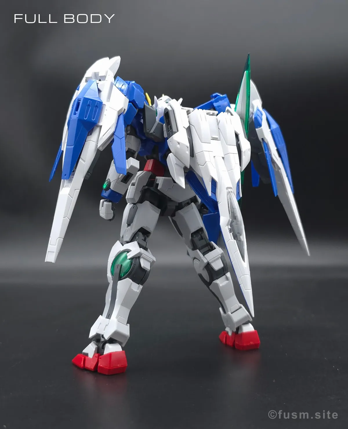 RG GN-0000+GNR-010 ダブルオーライザー レビュー 多角的に見た全体の外観・素組み 03