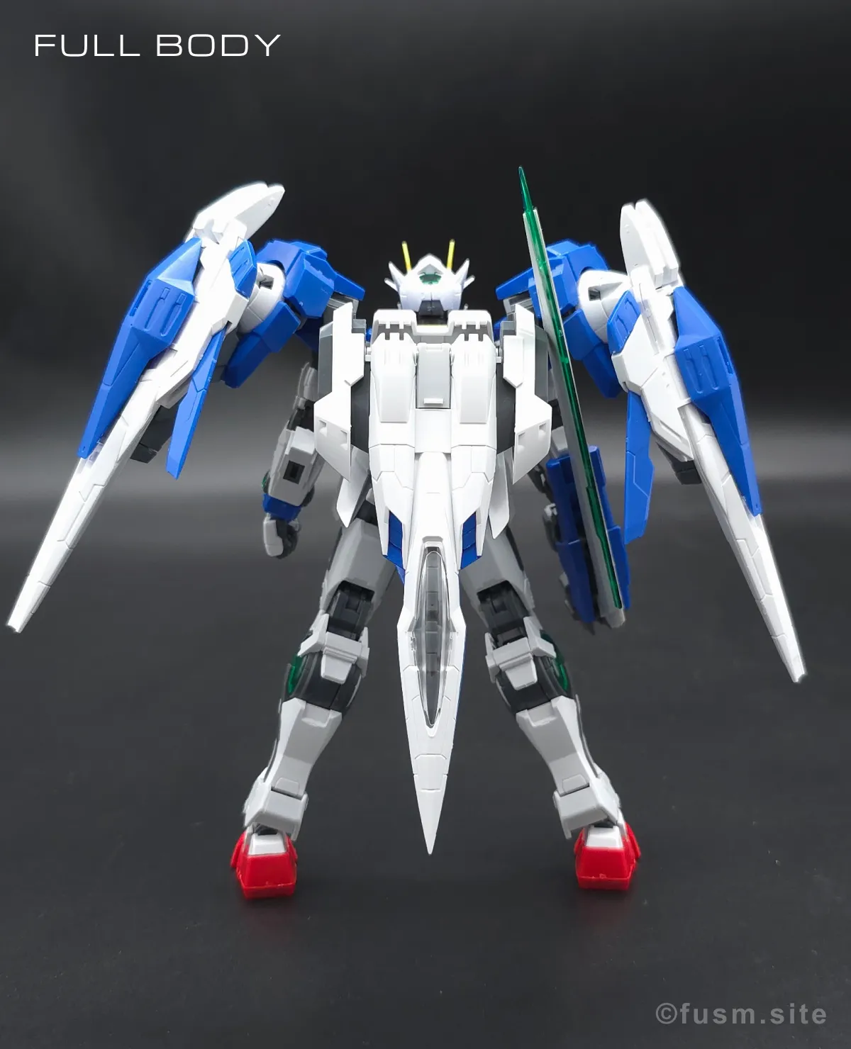 RG GN-0000+GNR-010 ダブルオーライザー レビュー 多角的に見た全体の外観・素組み 04