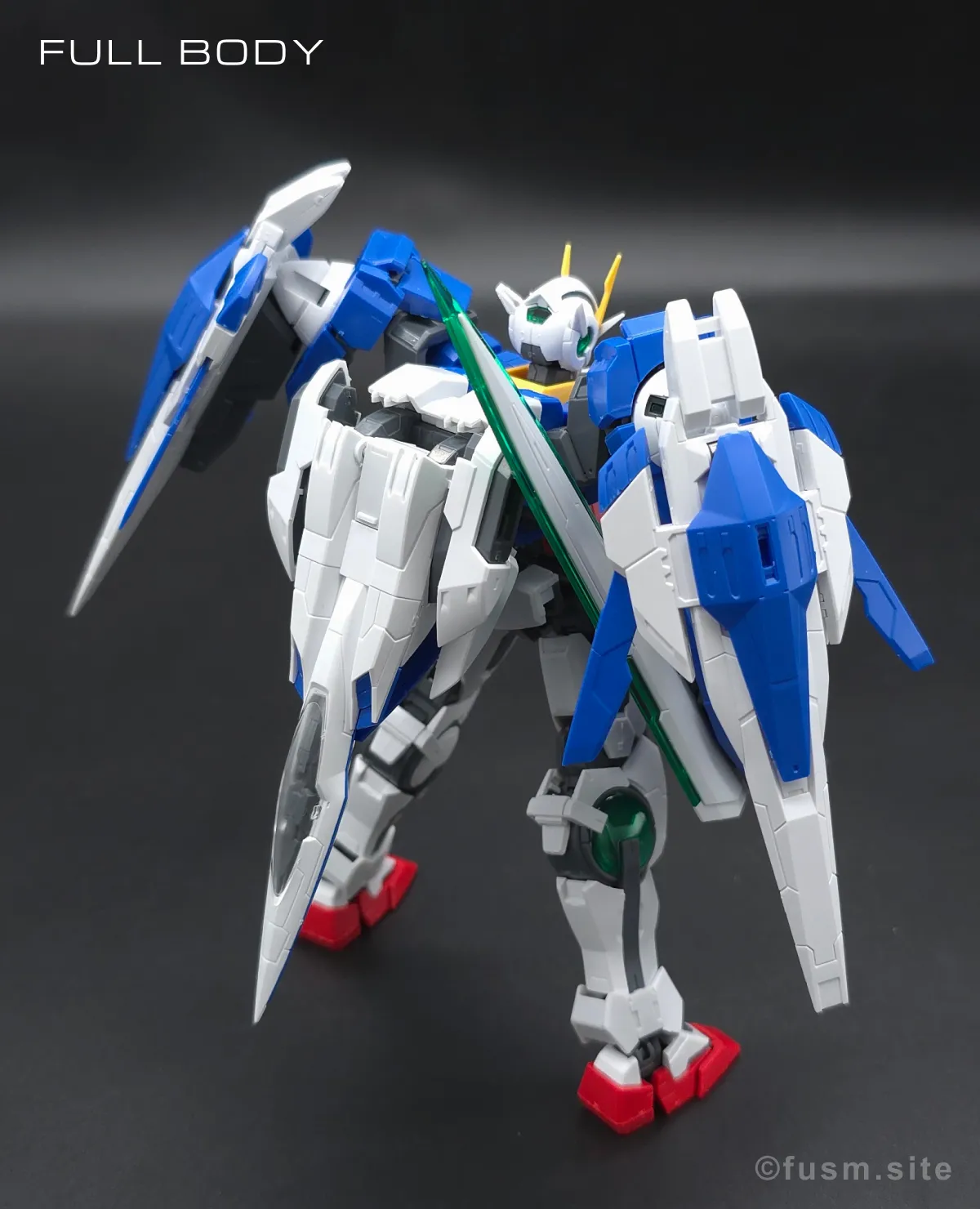 RG GN-0000+GNR-010 ダブルオーライザー レビュー 多角的に見た全体の外観・素組み 05