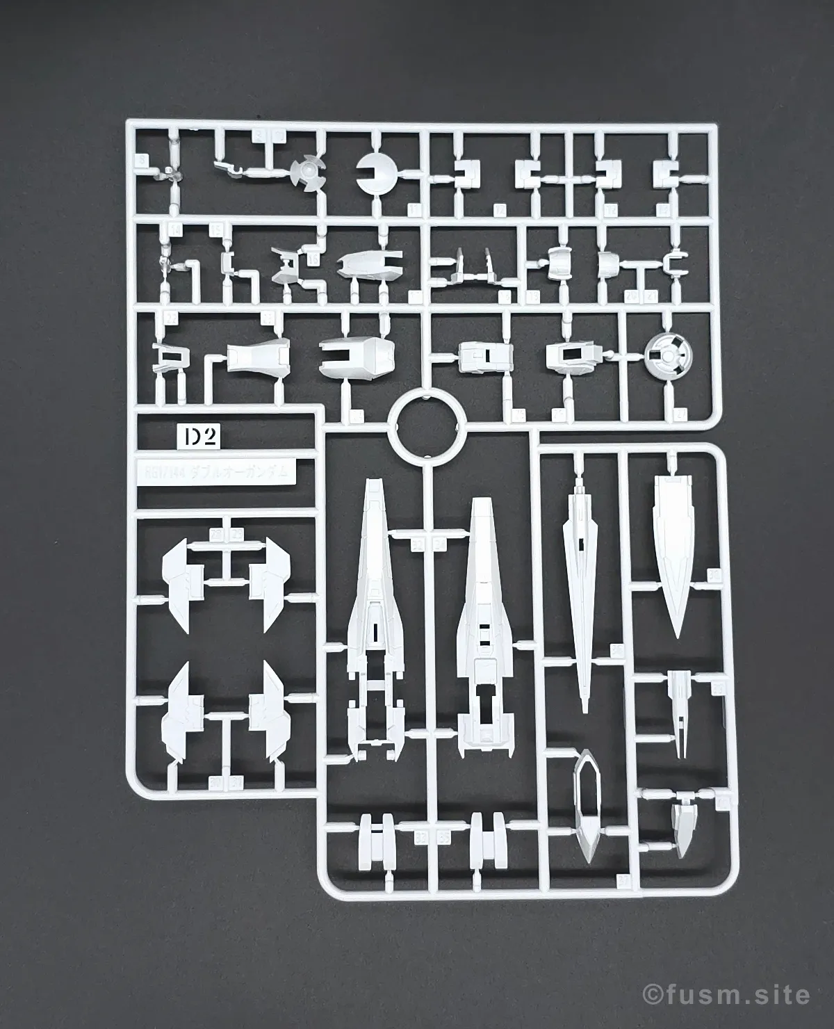 RG GN-0000+GNR-010 ダブルオーライザー レビュー ランナー 05