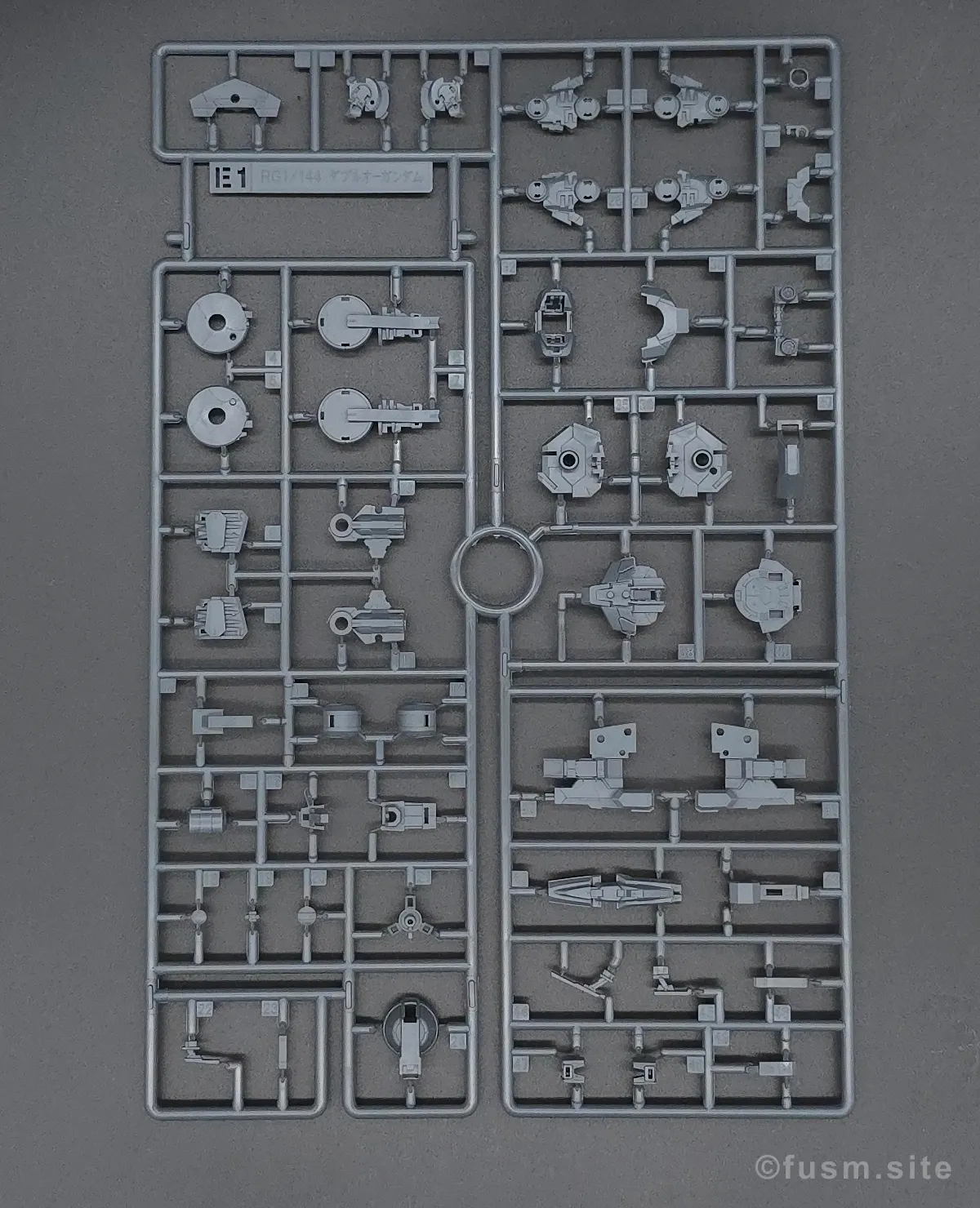 RG GN-0000+GNR-010 ダブルオーライザー レビュー ランナー 06