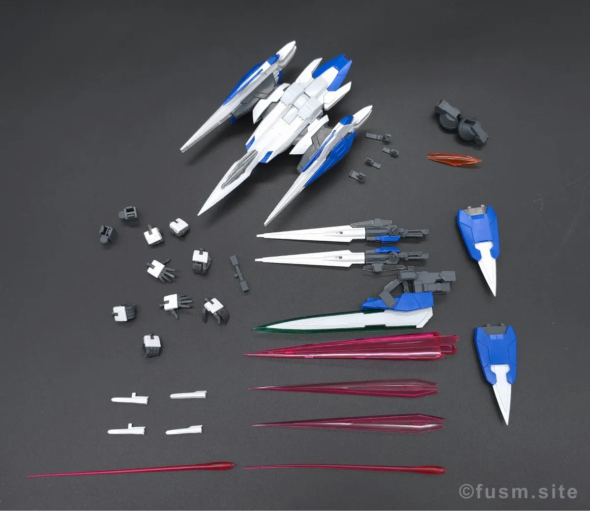 RG GN-0000+GNR-010 ダブルオーライザー レビュー 付属品 01