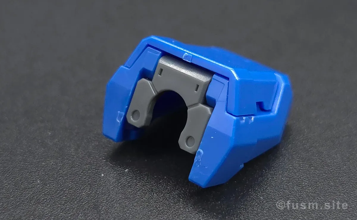 RG GN-0000+GNR-010 ダブルオーライザー レビュー 肩ディテール 02