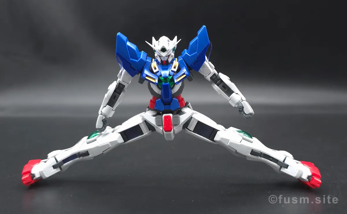RG GN-001 ガンダムエクシア レビュー 胴体ディテール 可動域 04