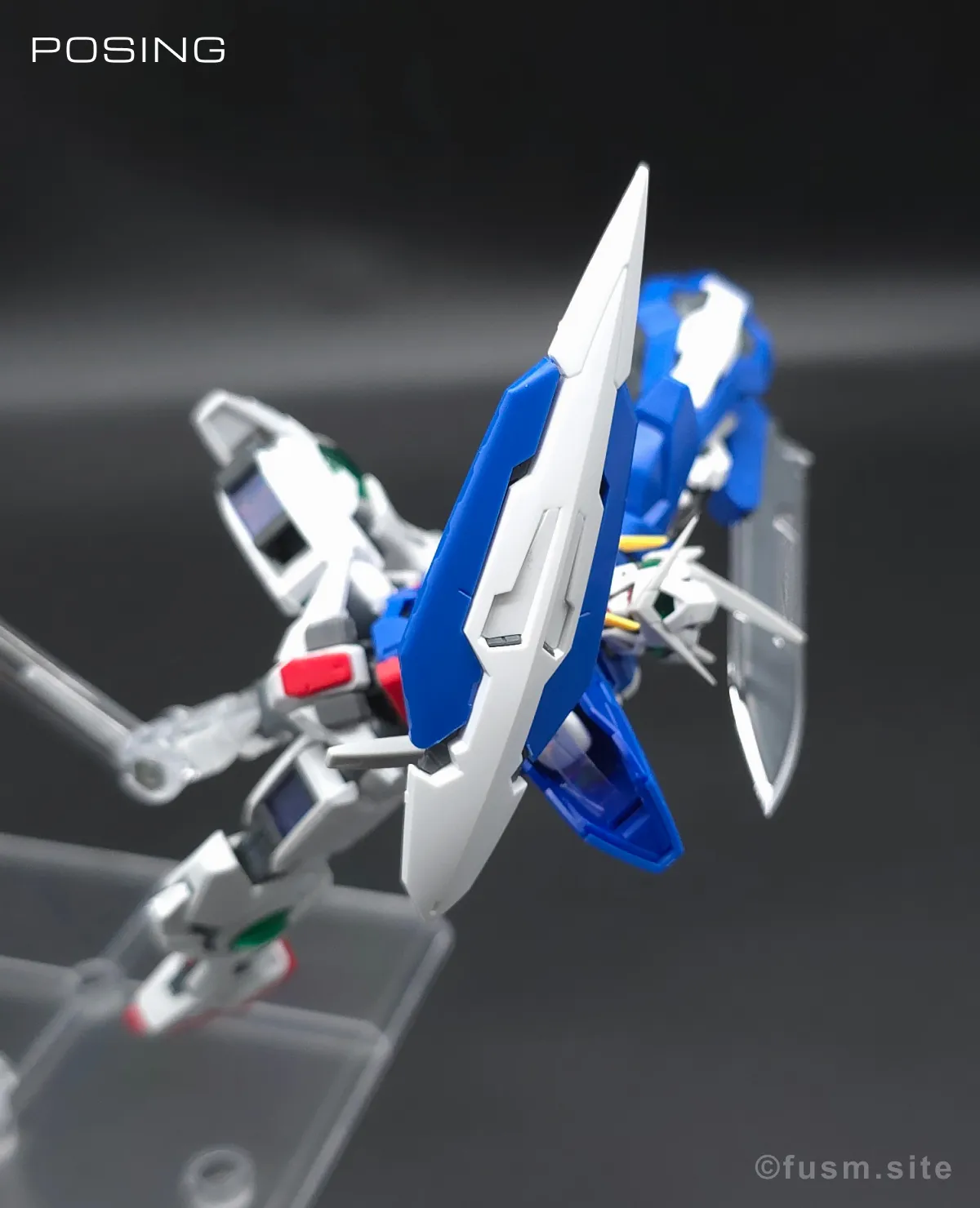 RG GN-001 ガンダムエクシア レビュー ポージング 05