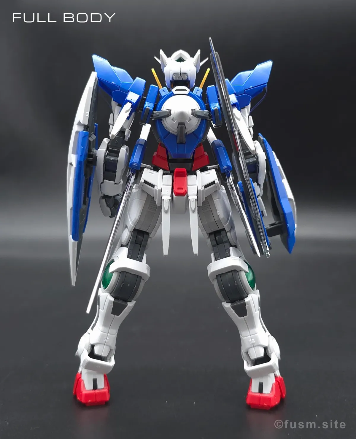 RG GN-001 ガンダムエクシア レビュー 多角的に見た全体の外観・素組み 04