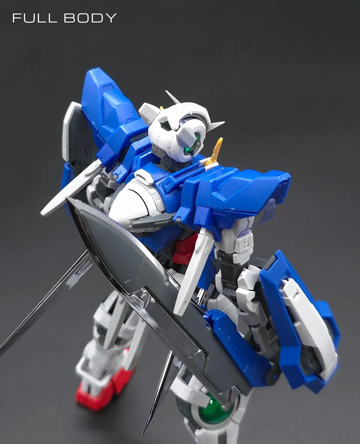 RG GN-001 ガンダムエクシア レビュー 多角的に見た全体の外観・素組み 05