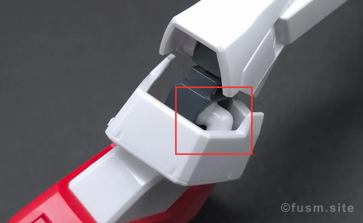 HG ガンダムAGE-1 ノーマル レビュー 脚部ディテール 可動域 04