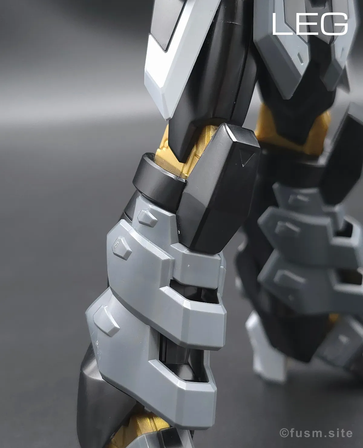 HG ブラックナイトスコードシヴァ レビュー 脚部ディテール 01