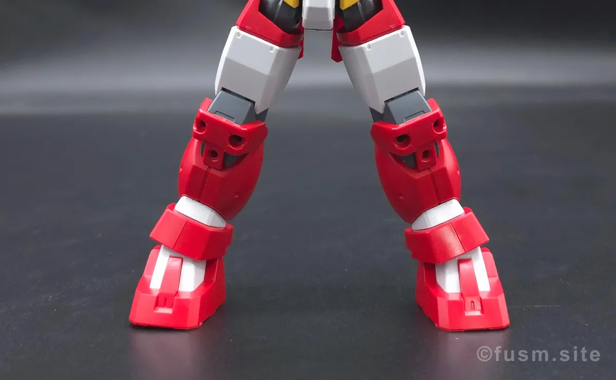 HG ガンダムAGE-1 タイタス レビュー 脚部ディテール 可動域 02