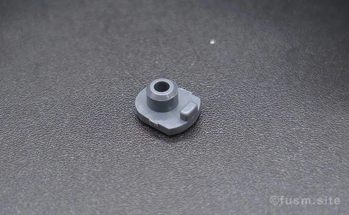 HG ガンダムAGE-1 タイタス レビュー 胴体ディテール 04