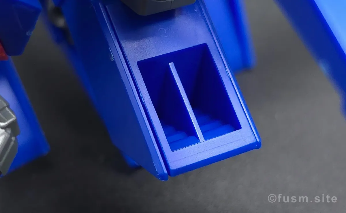 HGUC ZII (ゼッツー) レビュー 胴体ディテール 05