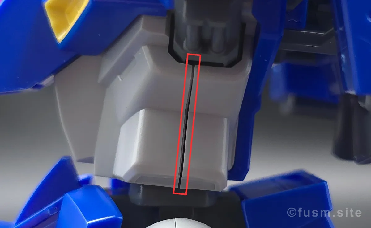 HGUC ZII (ゼッツー) レビュー 胴体ディテール 合わせ目 01