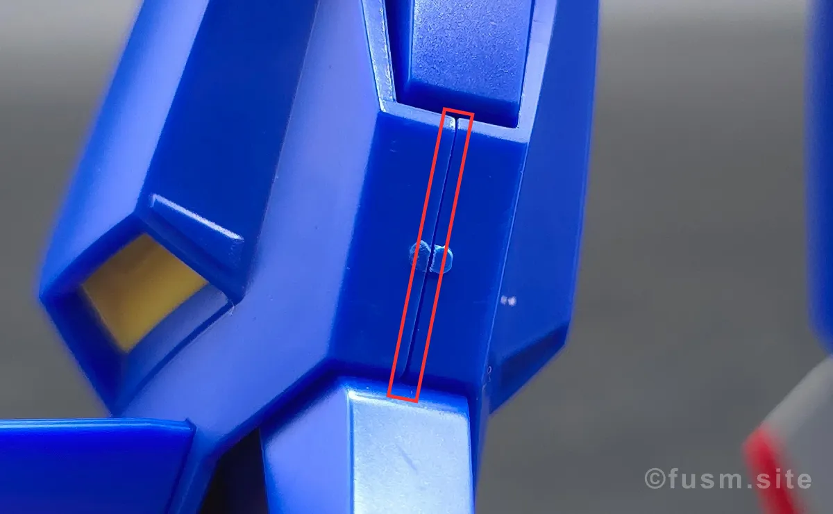 HGUC ZII (ゼッツー) レビュー 脚部ディテール 合わせ目 01