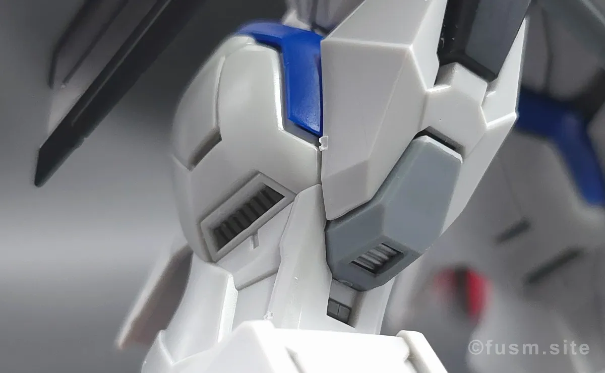 MGSD デスティニーガンダム レビュー 脚部ディテール 01