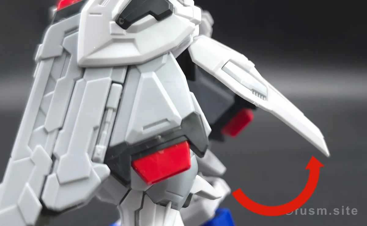 MGSD フリーダムガンダム レビュー 胴体ディテール 可動域 03