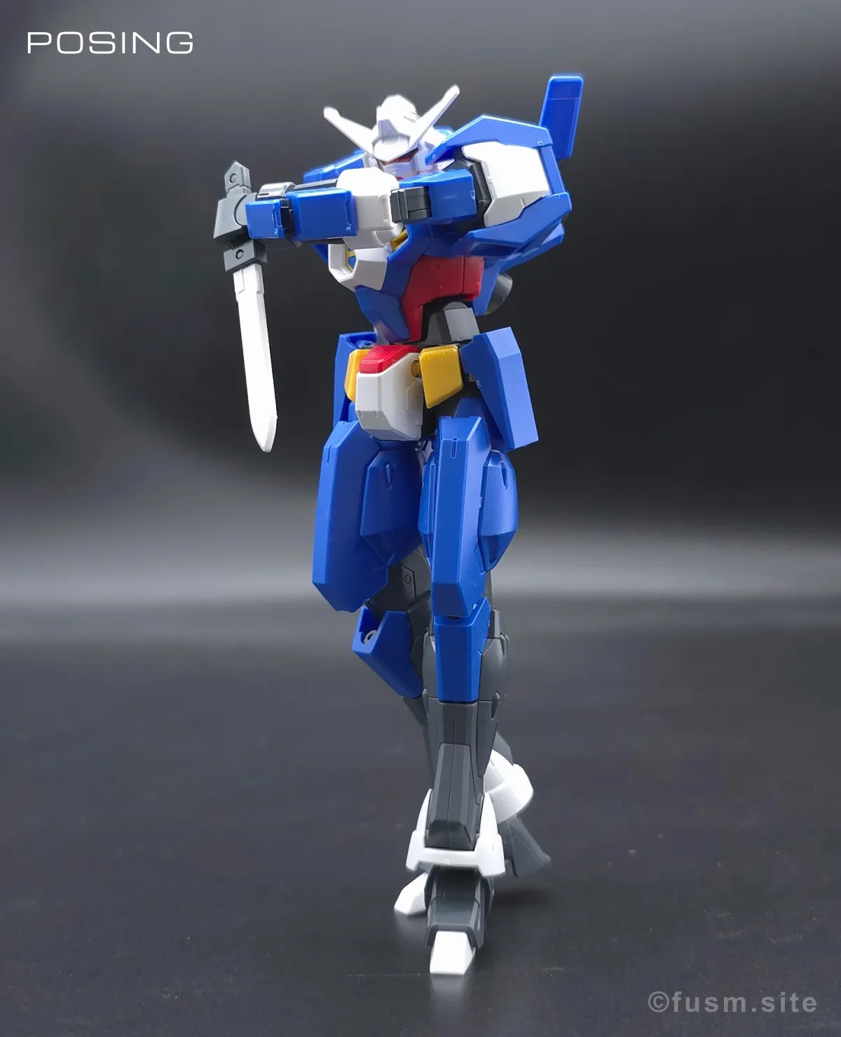 HG ガンダムAGE-1 スパロー レビュー ポージング 01