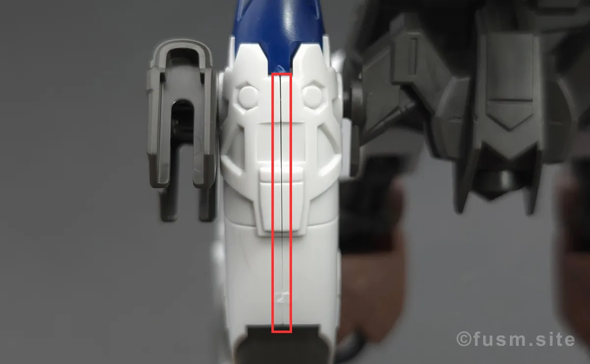 HG ガンダムバルバトスアダプト レビュー 胴体ディテール 合わせ目 01