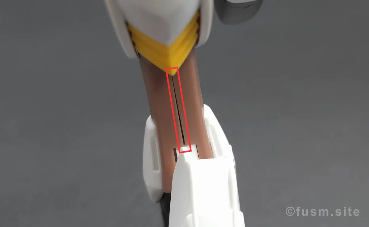 HG ガンダムバルバトスアダプト レビュー 脚部ディテール 合わせ目 01