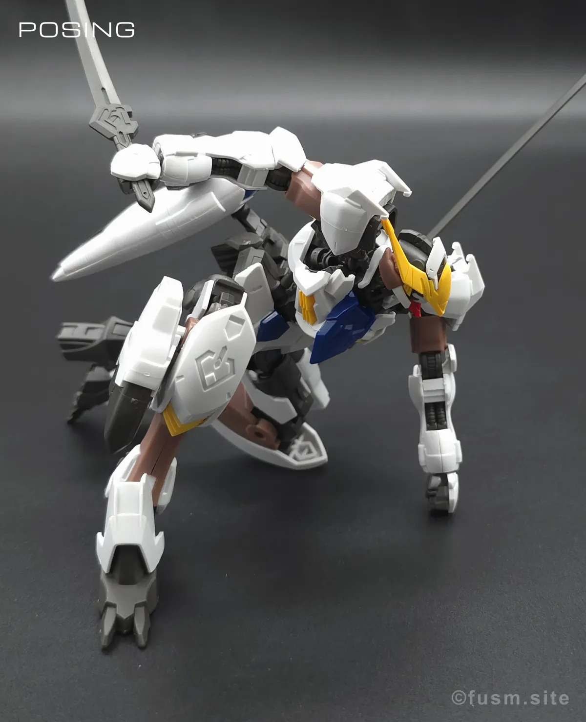 HG ガンダムバルバトスアダプト レビュー ポージング 02