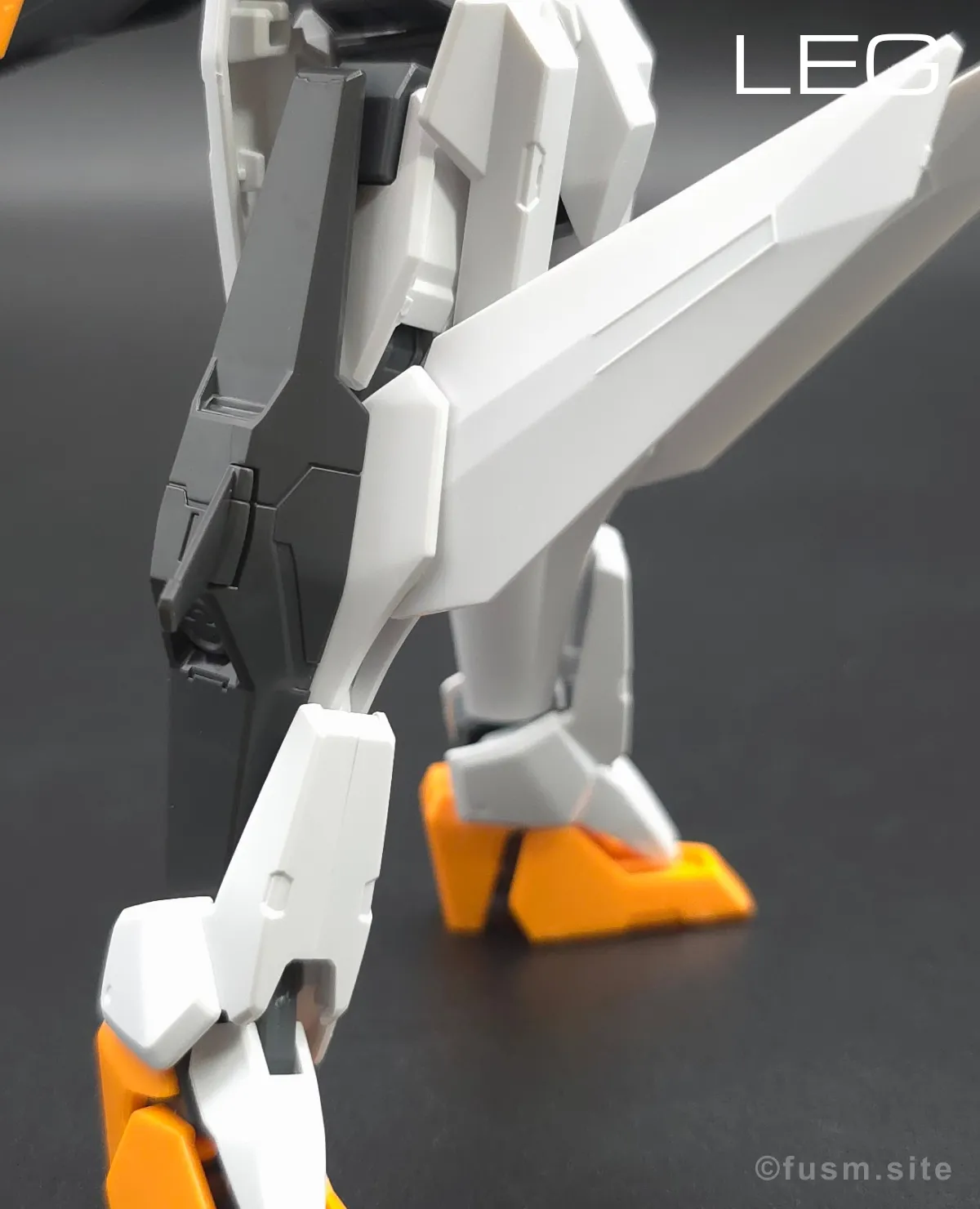 HG ガンダムキュリオス レビュー 脚部ディテール 01
