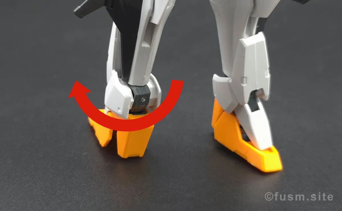 HG ガンダムキュリオス レビュー 脚部ディテール 可動域 06