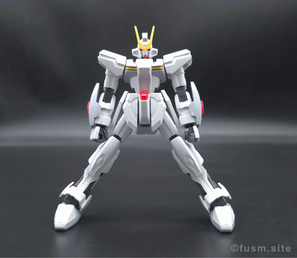 HG スターゲイザーガンダム レビュー 脚部ディテール 可動域 02