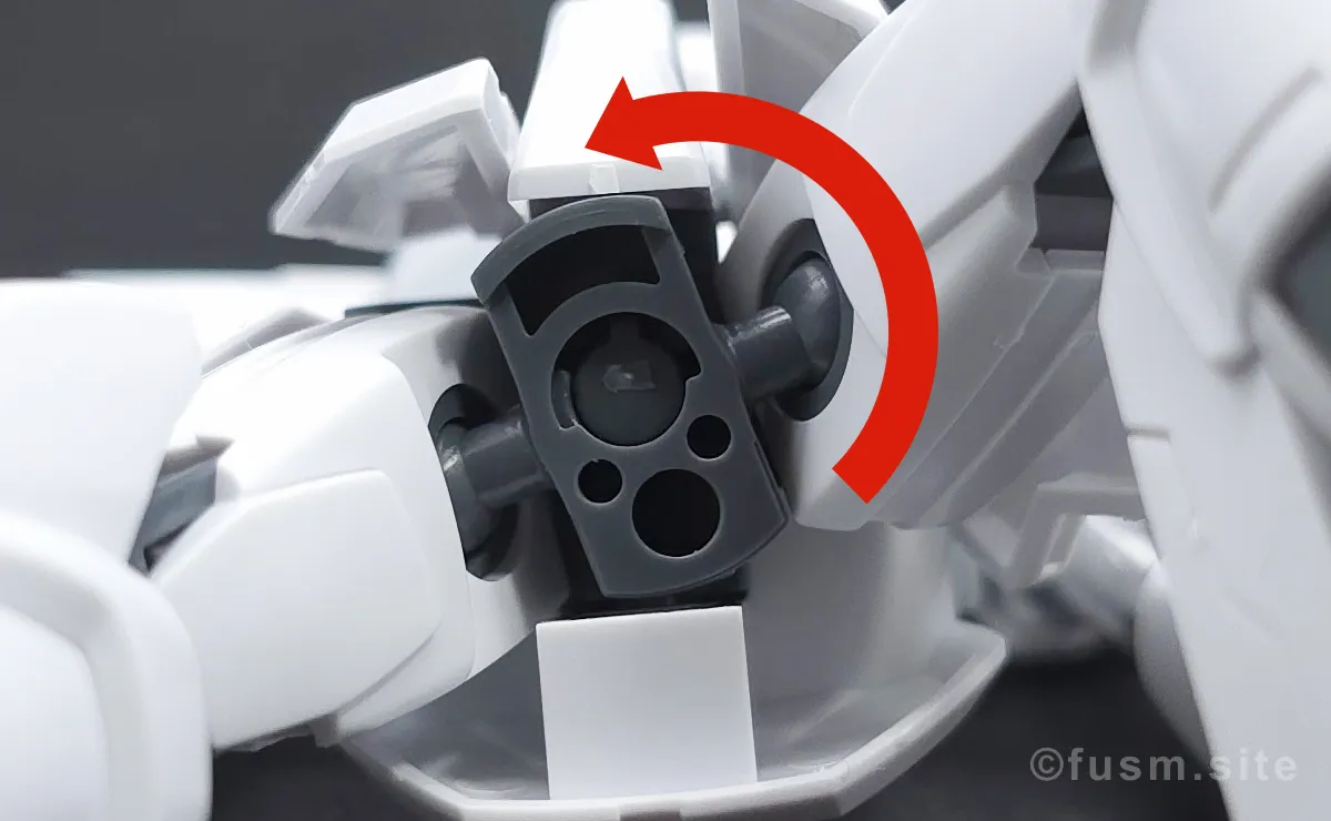 HG スターゲイザーガンダム レビュー 脚部ディテール 可動域 03