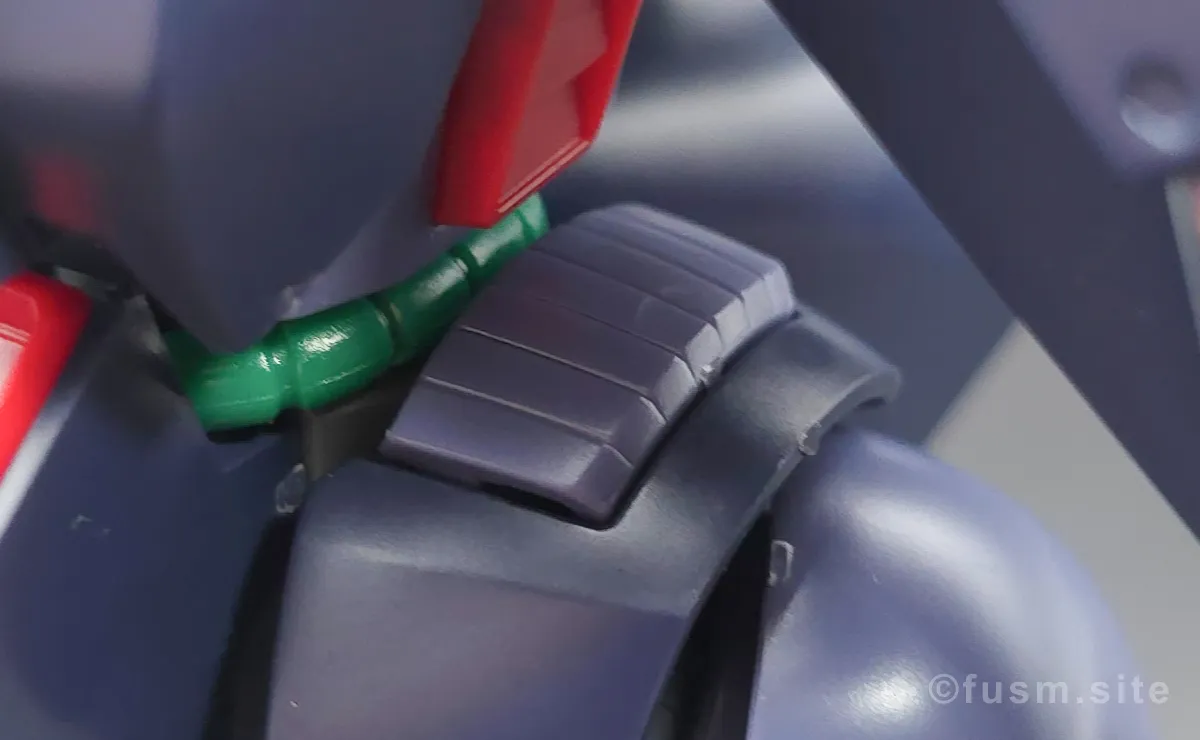 HGUC バイアラン レビュー 胴体ディテール 1