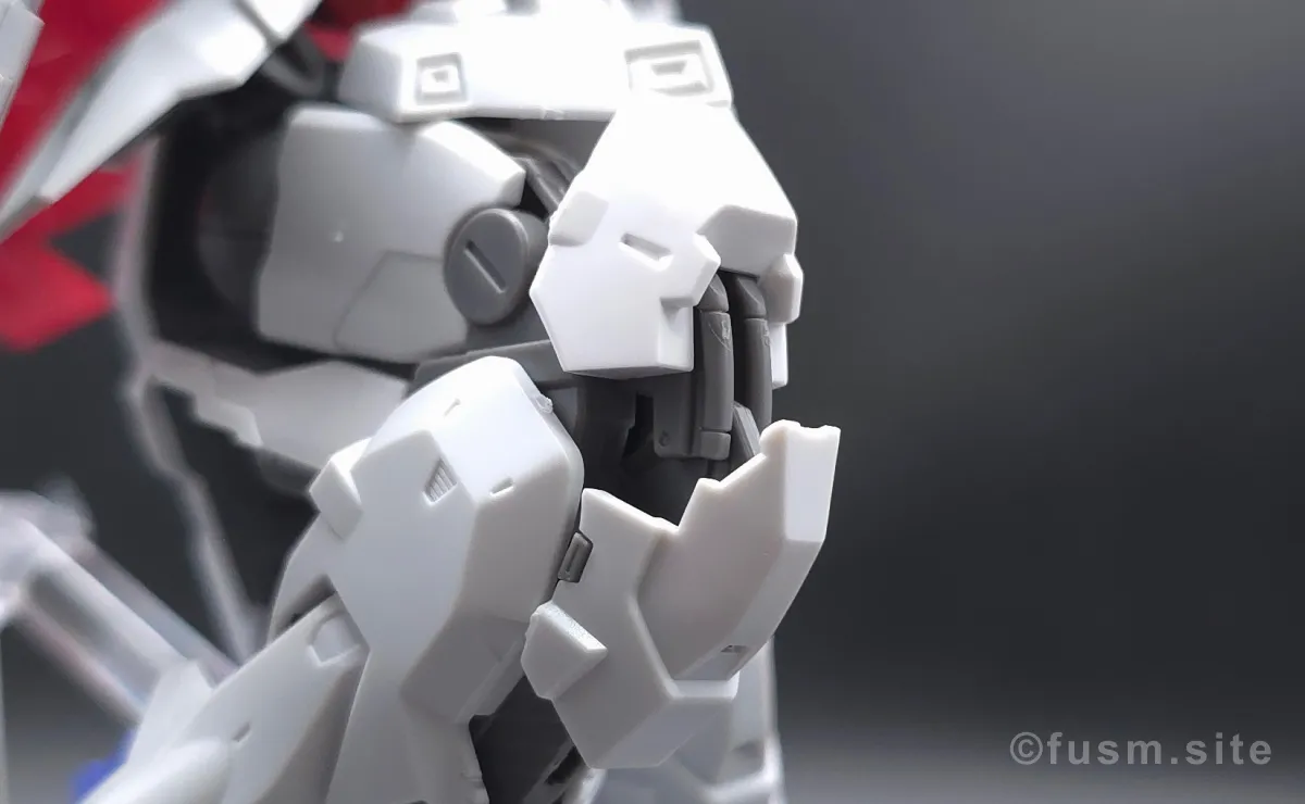 HGUC ムーンガンダム レビュー 脚部ディテール 可動域 1