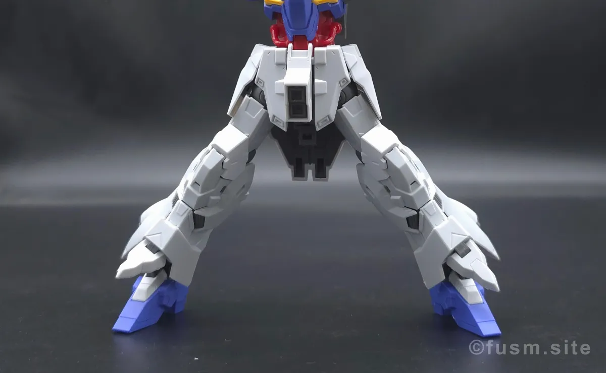HGUC ムーンガンダム レビュー 脚部ディテール 可動域 02