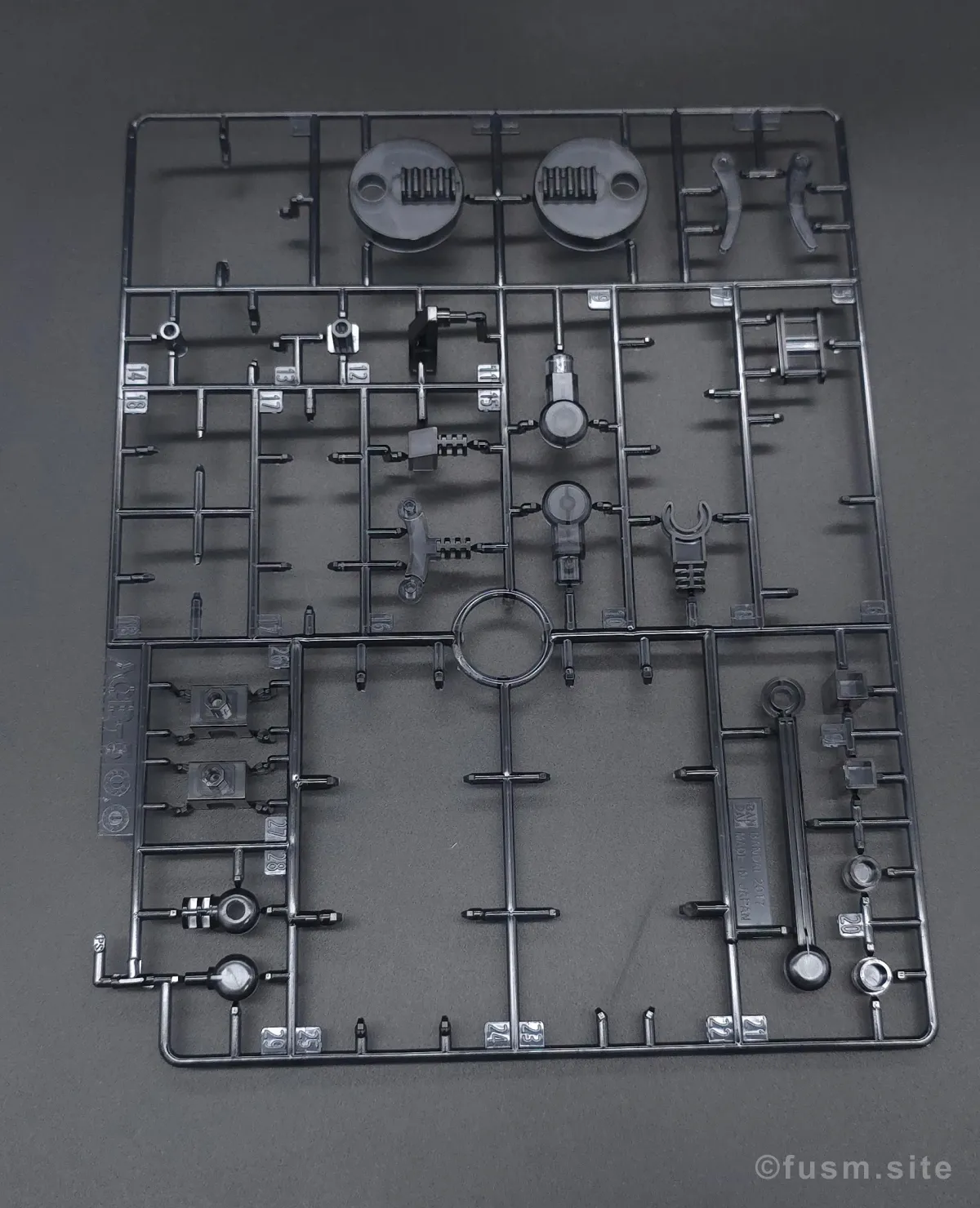 HGUC ムーンガンダム レビュー パーツ・構造・組み立て 08