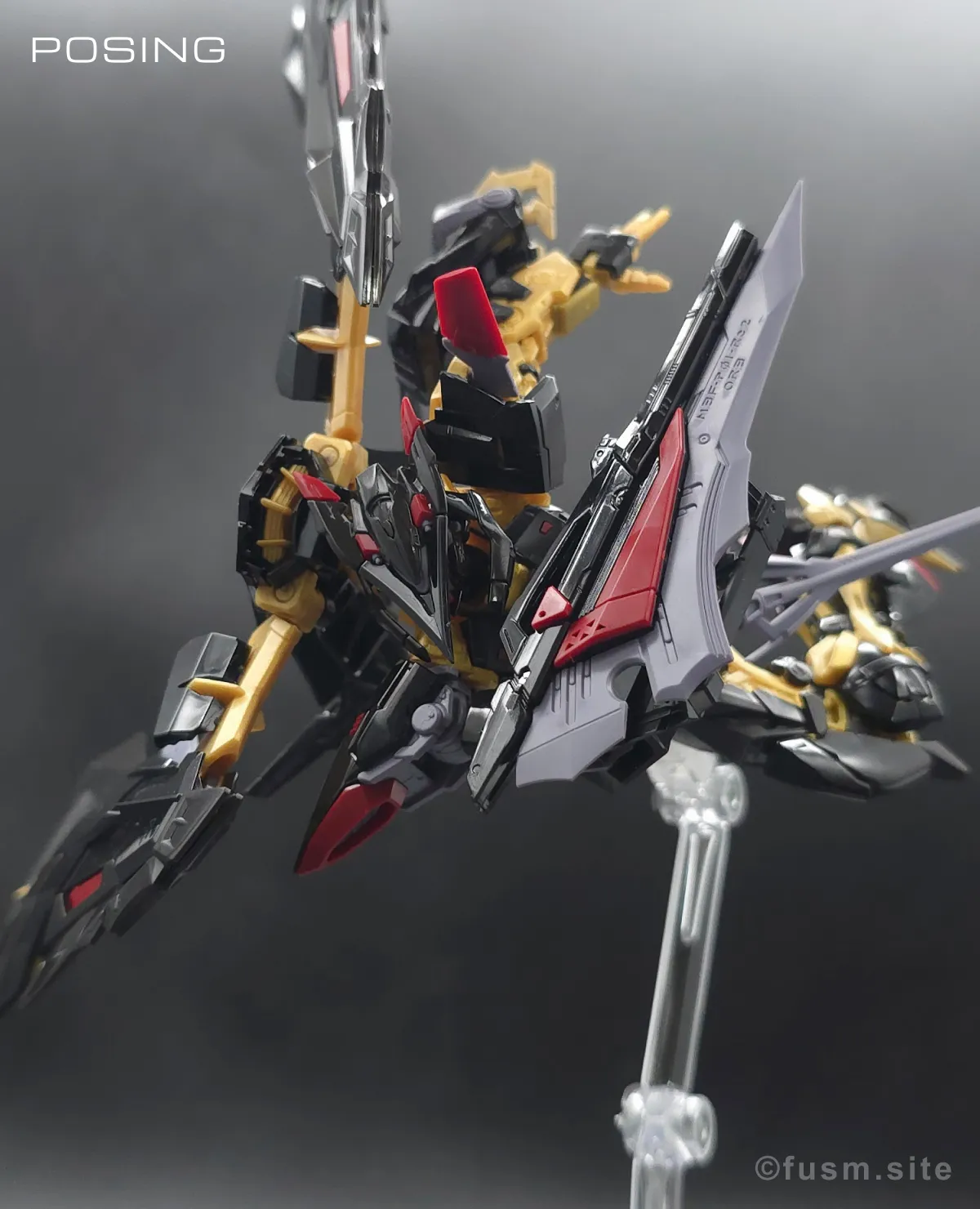 RG ガンダムアストレイ ゴールドフレーム天ミナ レビュー ポージング 06
