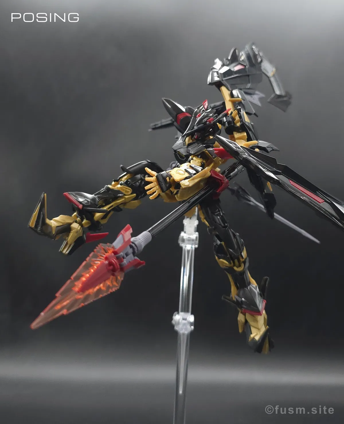 RG ガンダムアストレイ ゴールドフレーム天ミナ レビュー ポージング 11