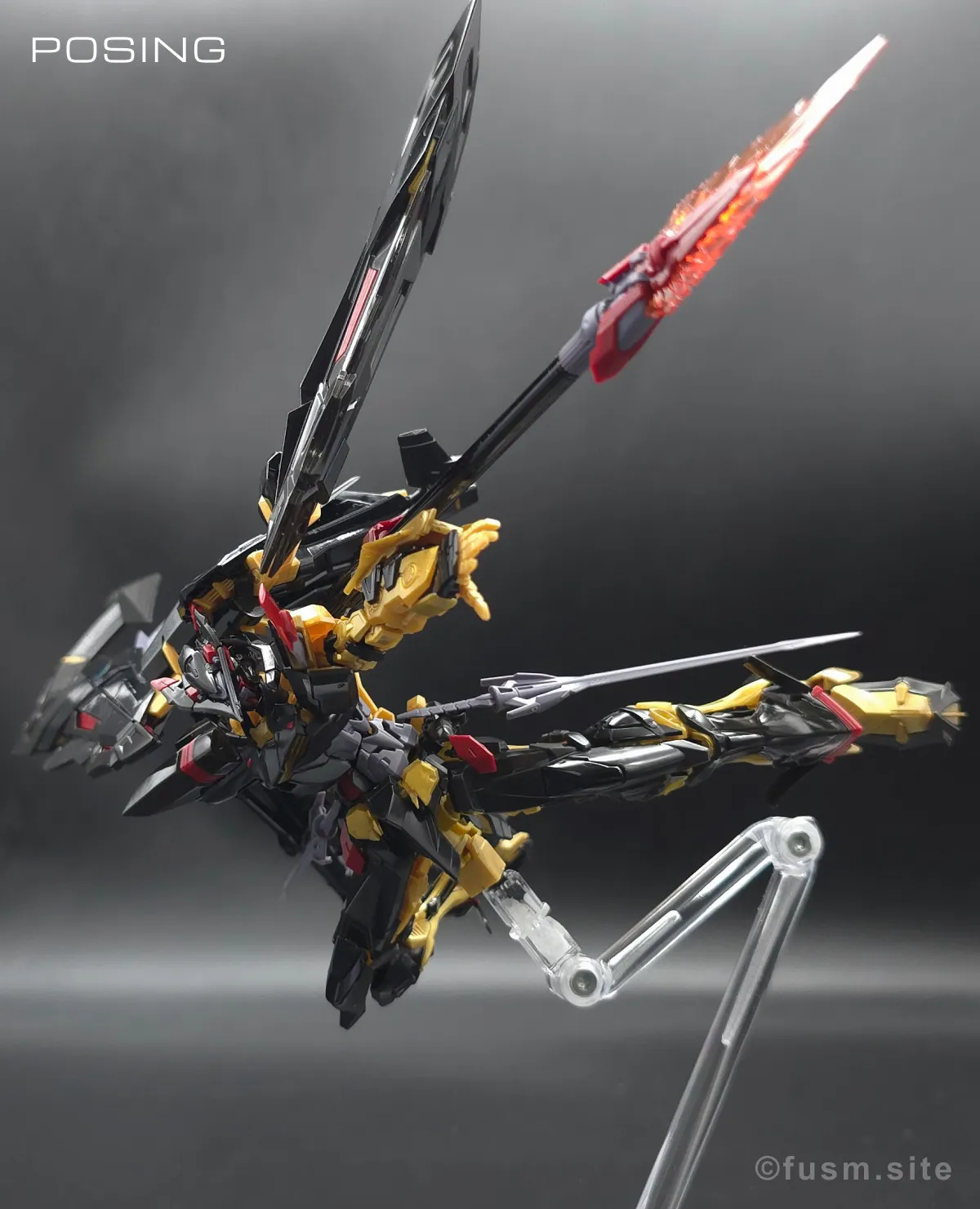RG ガンダムアストレイ ゴールドフレーム天ミナ レビュー ポージング 12
