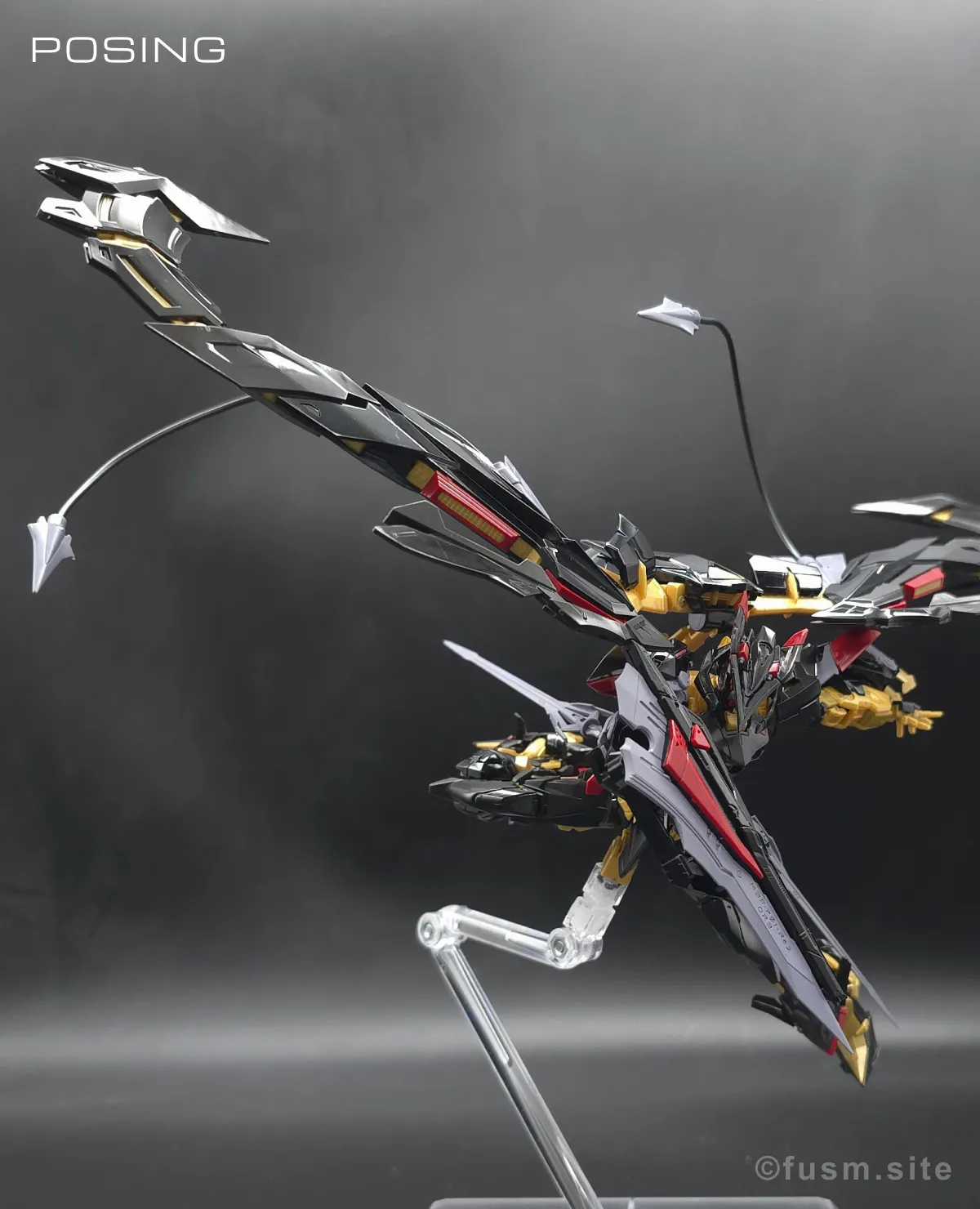 RG ガンダムアストレイ ゴールドフレーム天ミナ レビュー ポージング 15