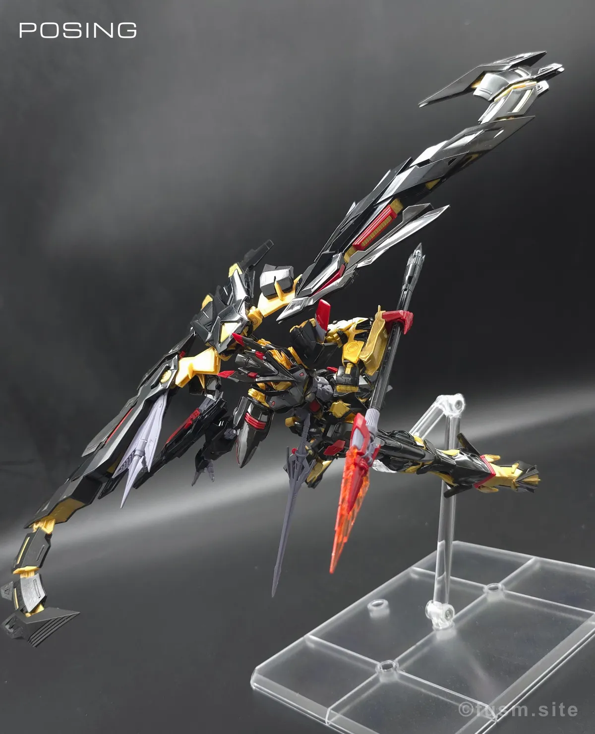 RG ガンダムアストレイ ゴールドフレーム天ミナ レビュー ポージング 24