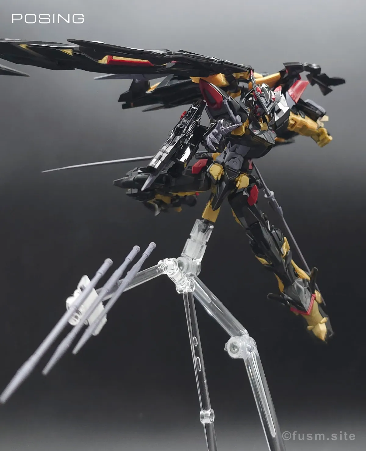 RG ガンダムアストレイ ゴールドフレーム天ミナ レビュー ポージング 25