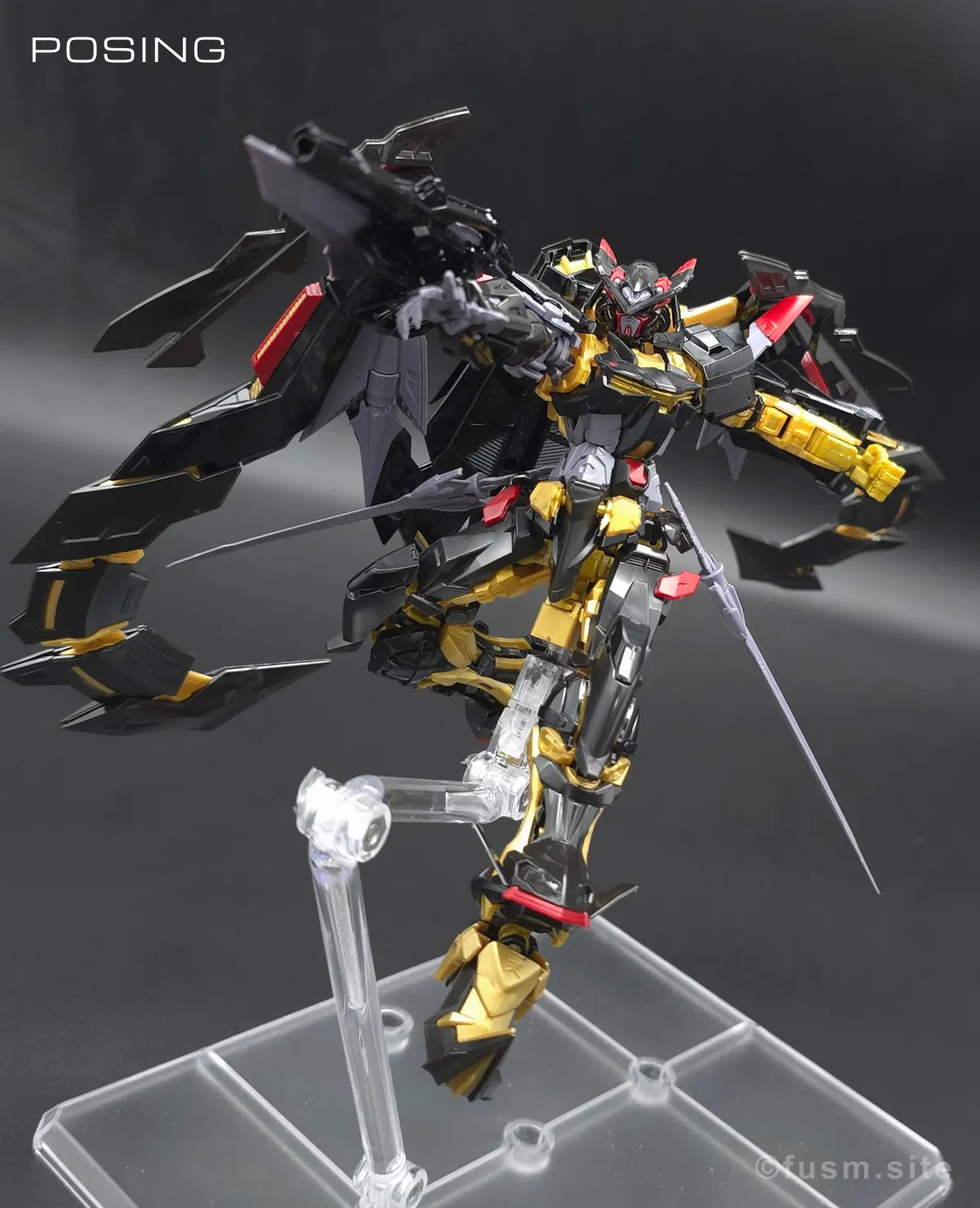 RG ガンダムアストレイ ゴールドフレーム天ミナ レビュー ポージング 26
