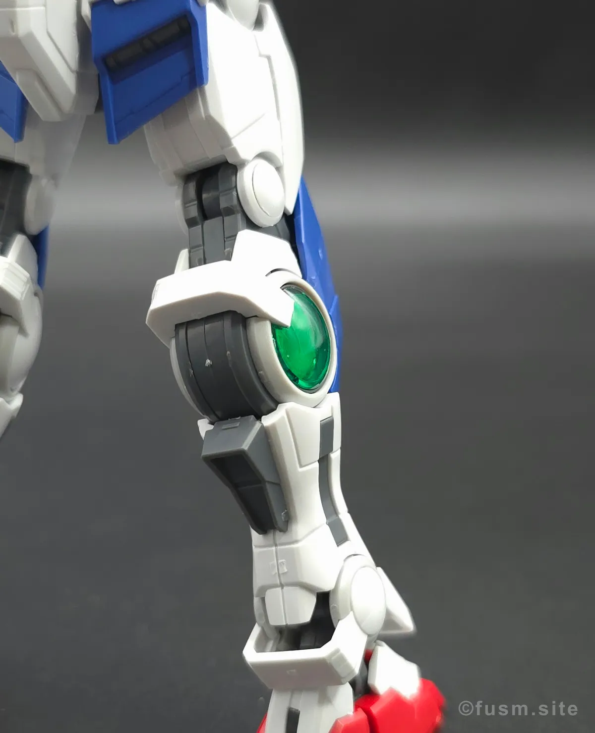 RG ガンダムエクシア リペアIV レビュー 脚部ディテール 02