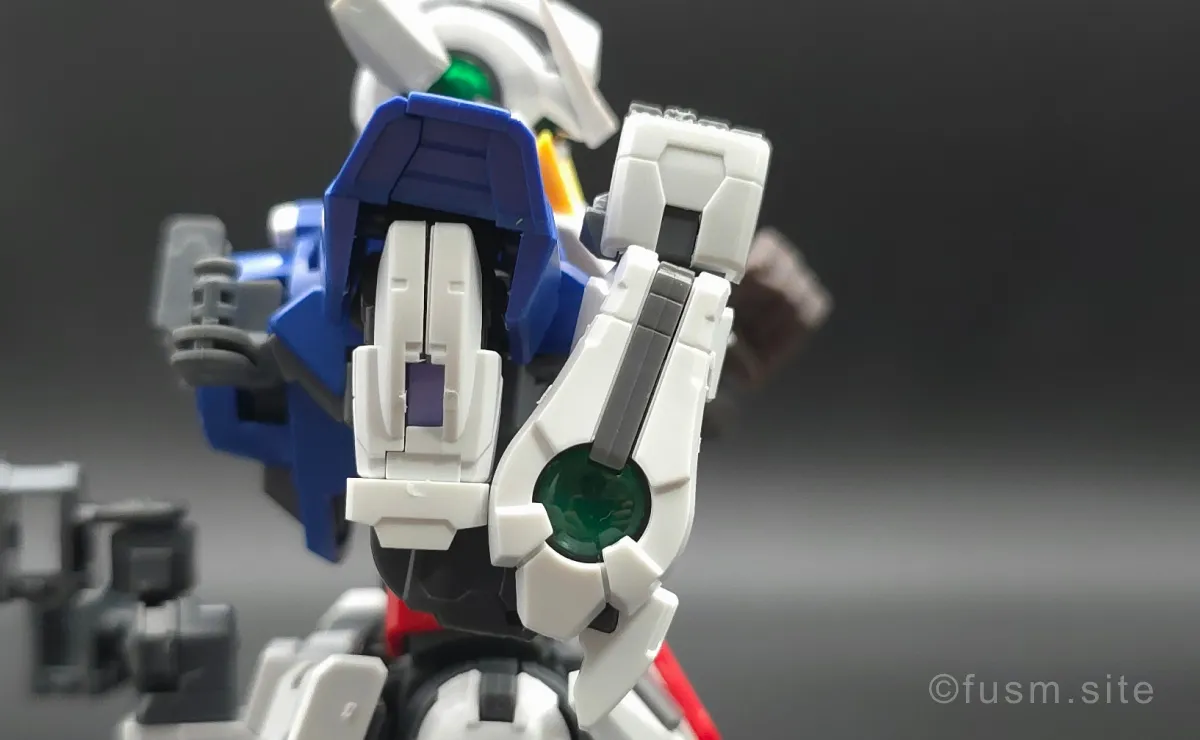 RG ガンダムエクシア リペアIV レビュー 肩ディテール 可動域 03