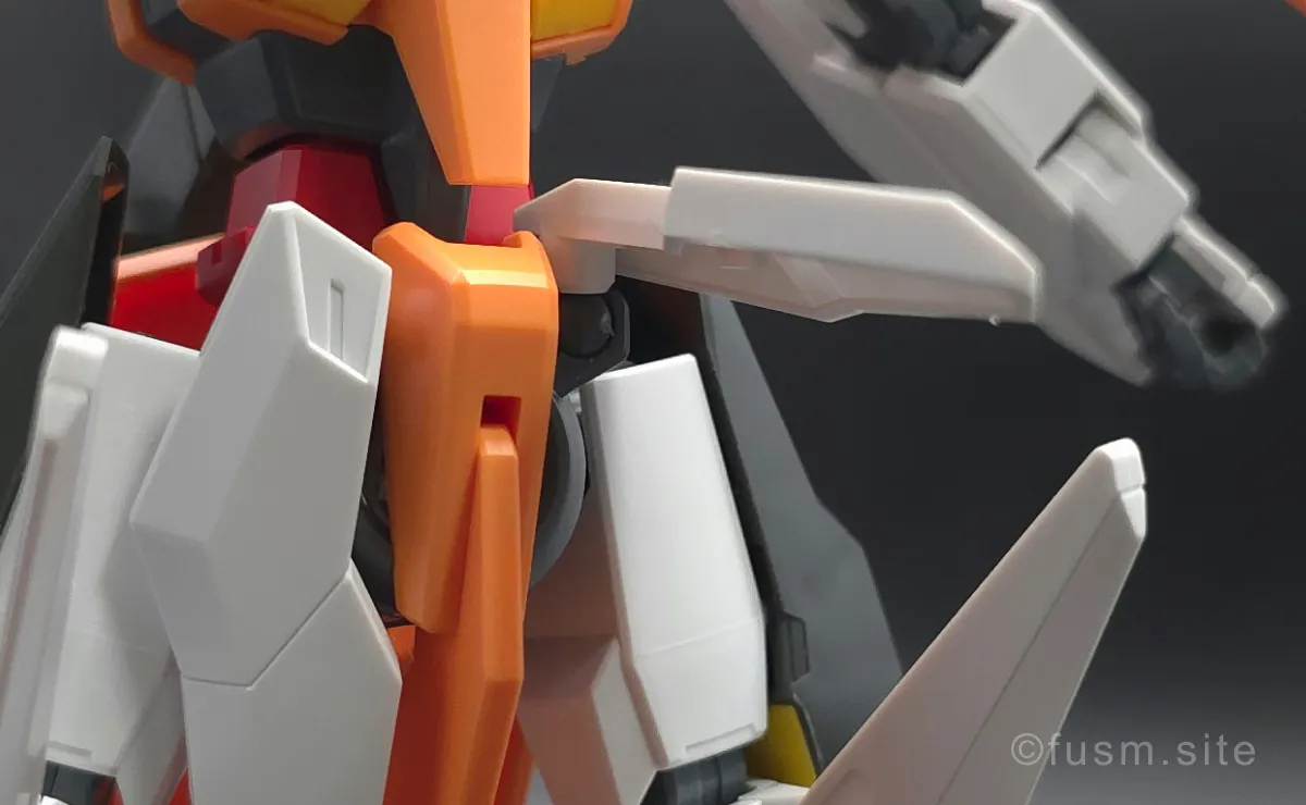 HG アリオスガンダム GNHW/M レビュー【簡単改造有】 胴体ディテール 可動域 02