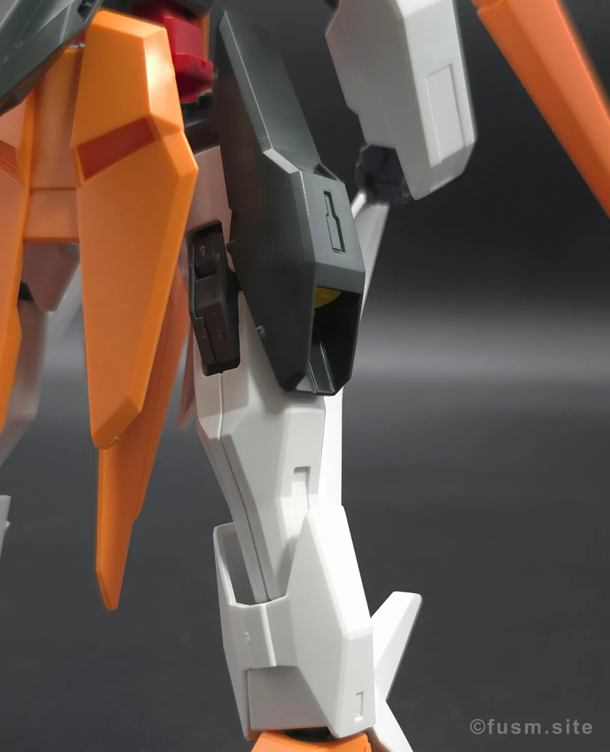 HG アリオスガンダム GNHW/M レビュー【簡単改造有】 脚部ディテール 02