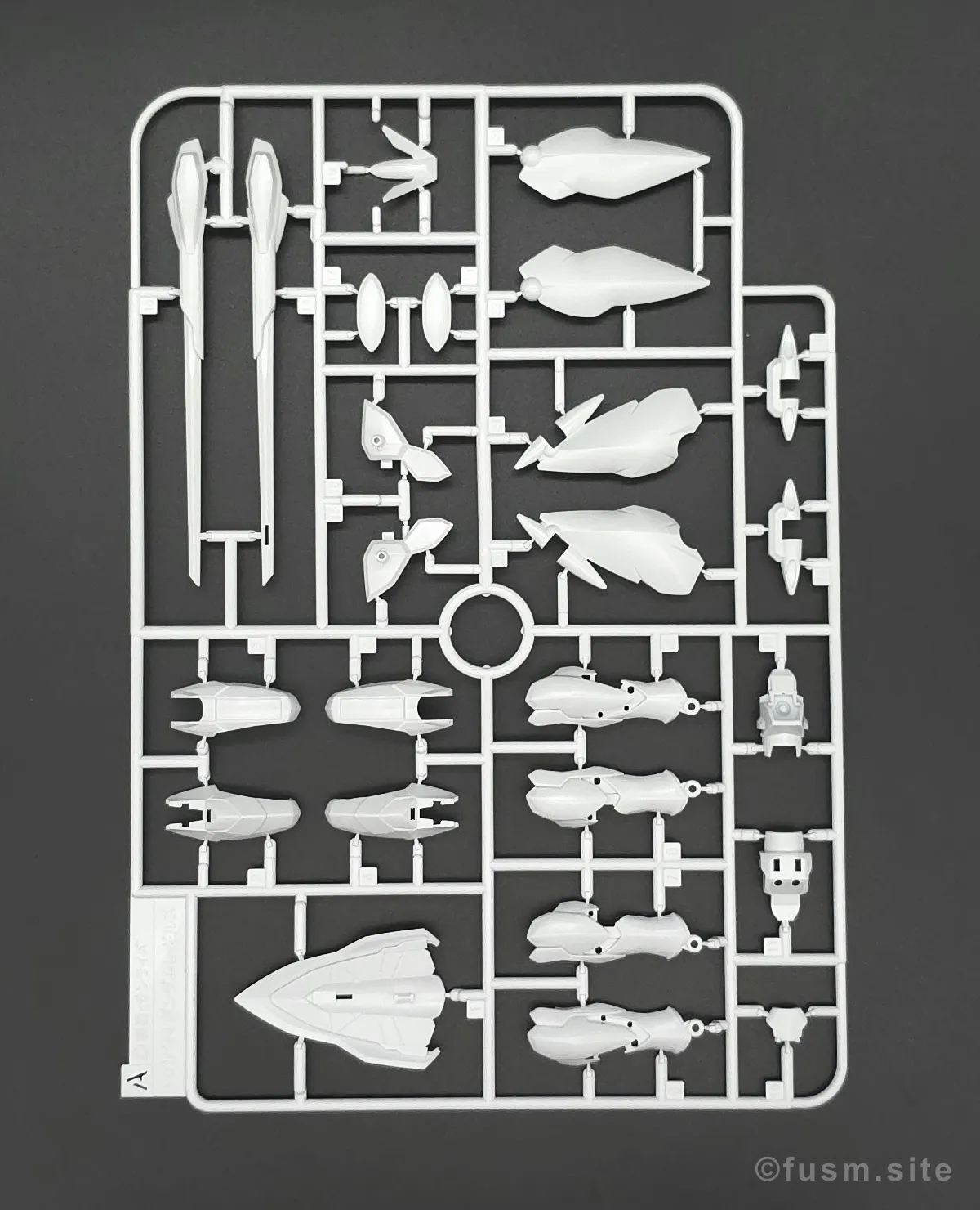 HG 1/144 ガンダム レギルス レビュー ランナー 01