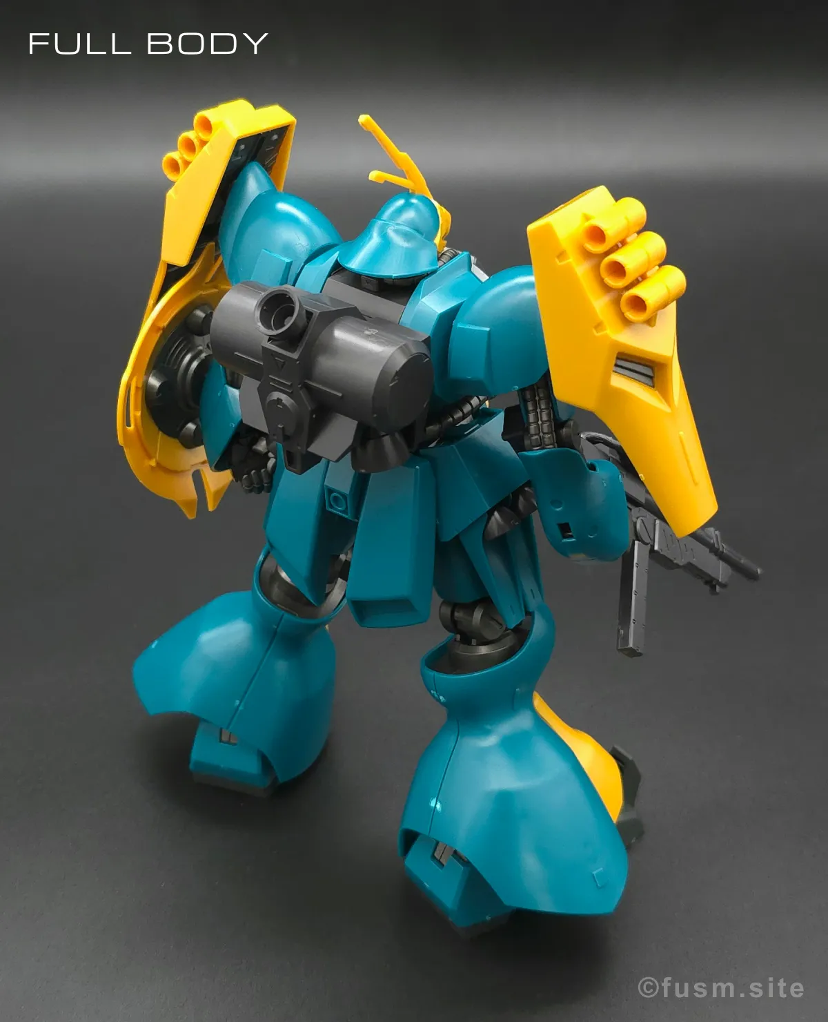 HGUC ヤクト・ドーガ(ギュネイ・ガス専用機) レビュー 多角的に見た全体の外観・素組み 04